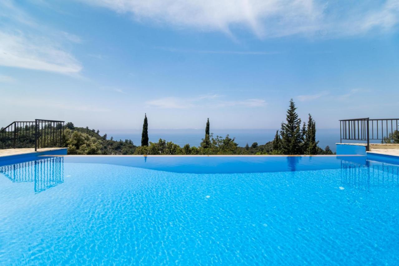 Sapphire Blue Villa Kalamítsi Esterno foto