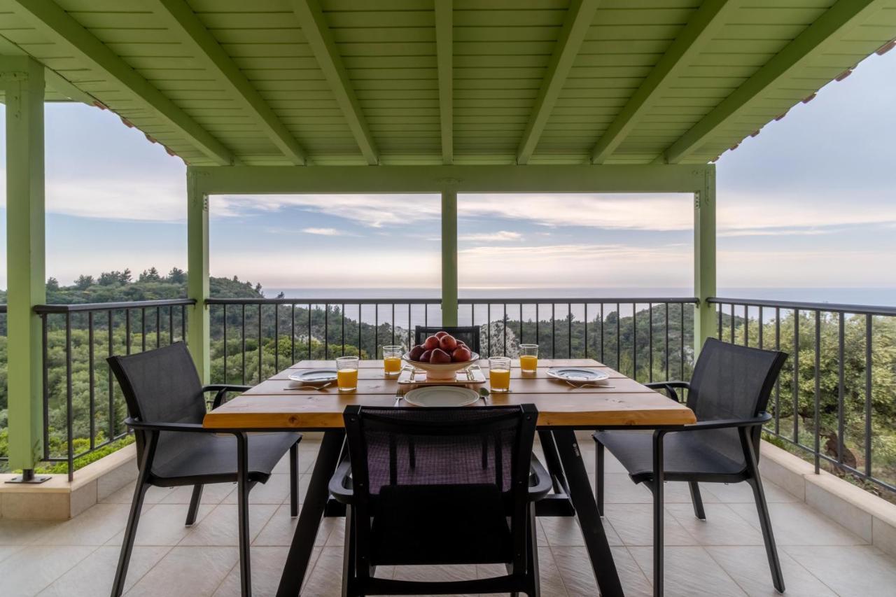 Sapphire Blue Villa Kalamítsi Esterno foto