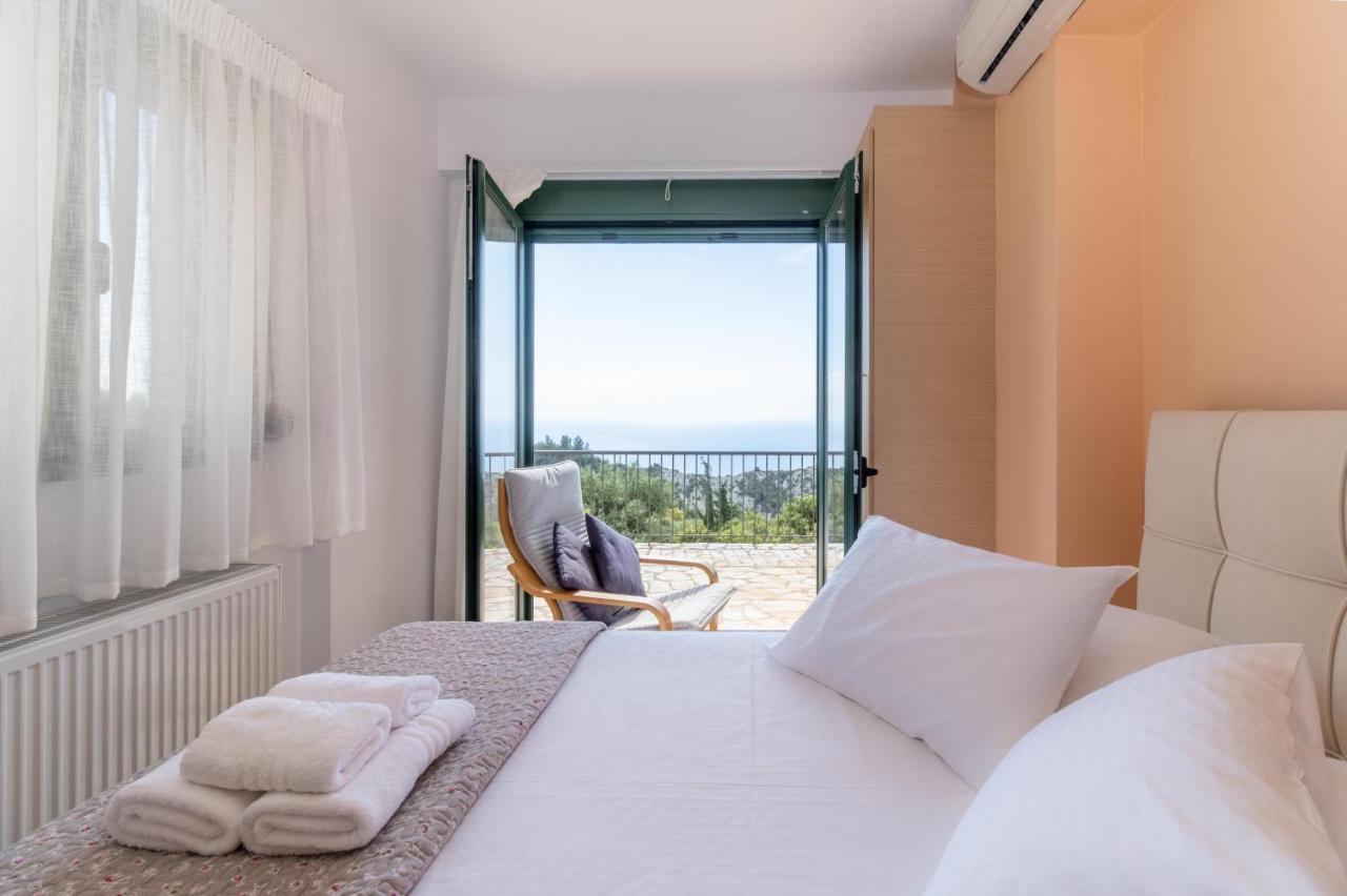 Sapphire Blue Villa Kalamítsi Esterno foto