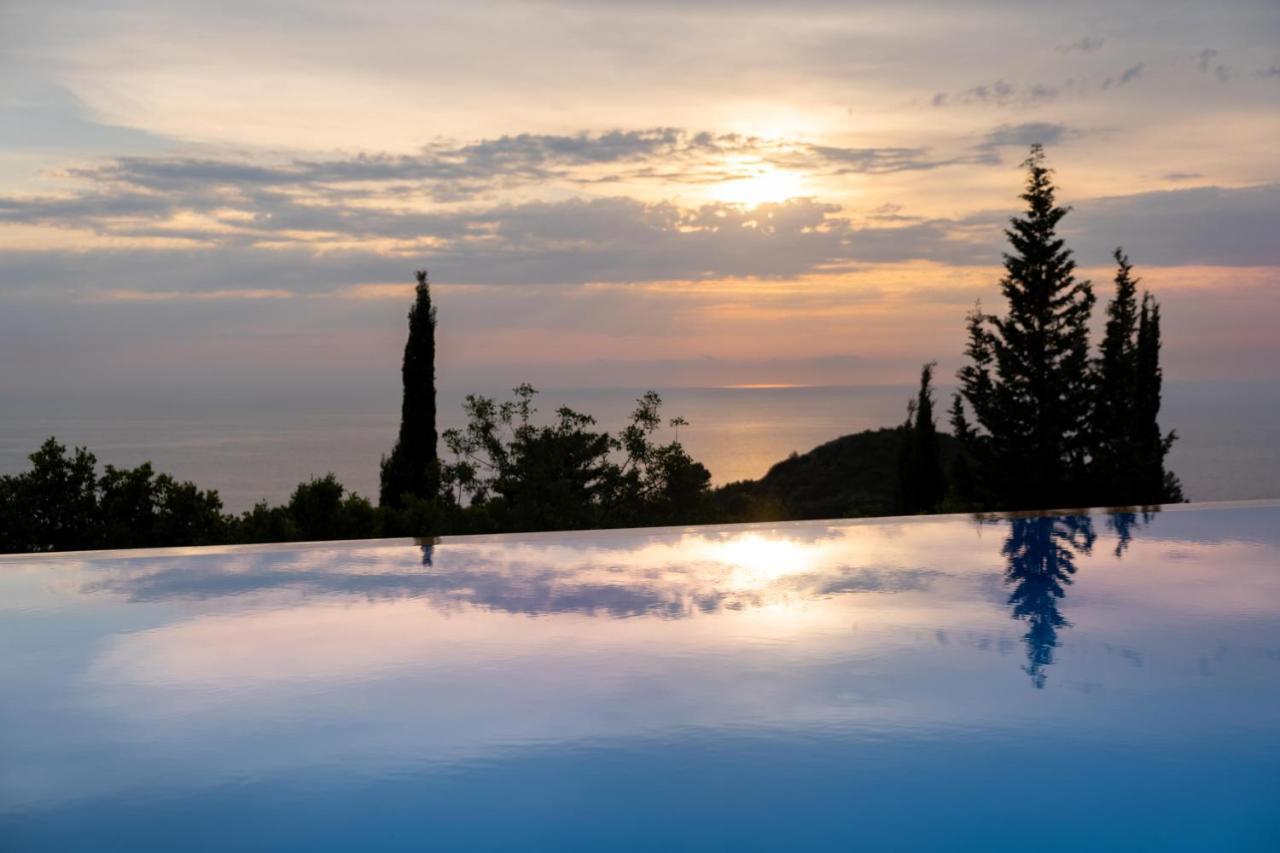 Sapphire Blue Villa Kalamítsi Esterno foto