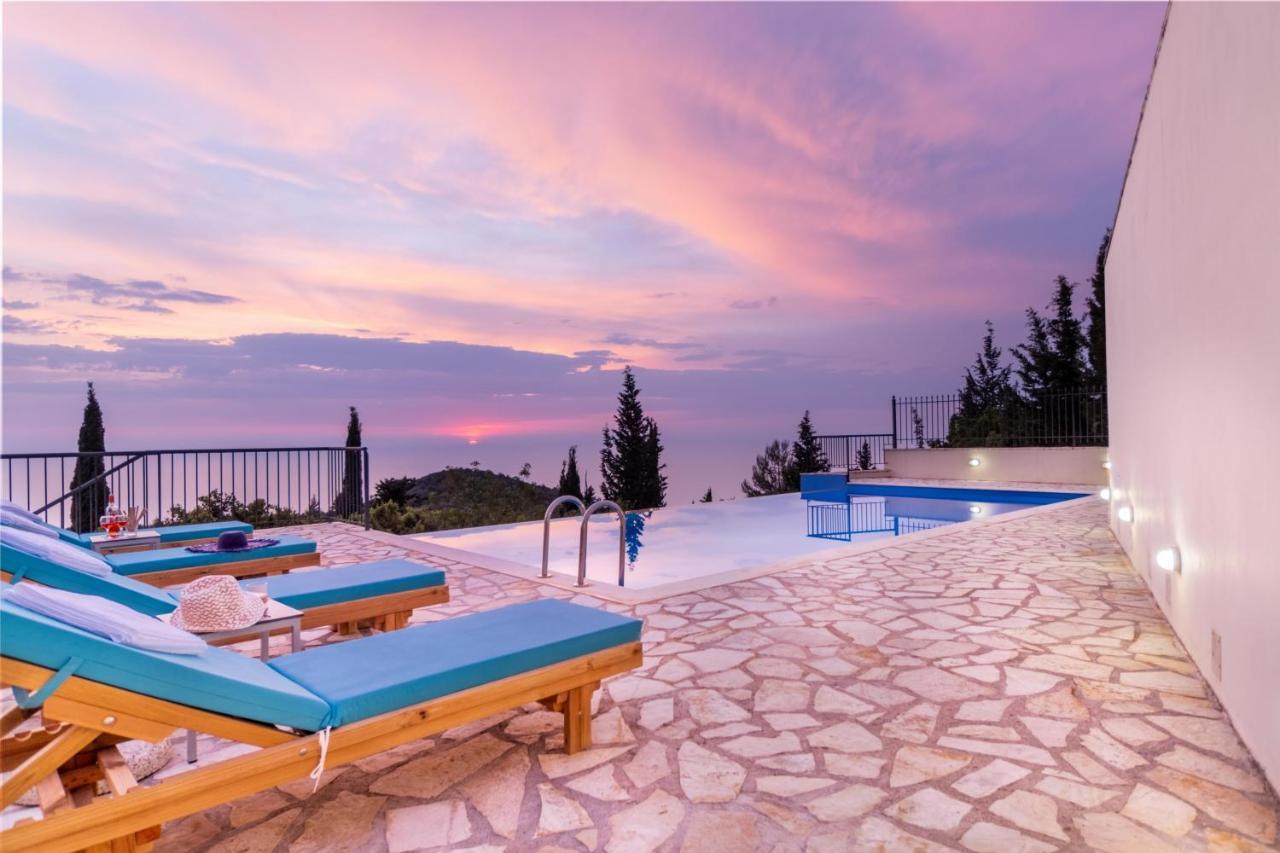 Sapphire Blue Villa Kalamítsi Esterno foto