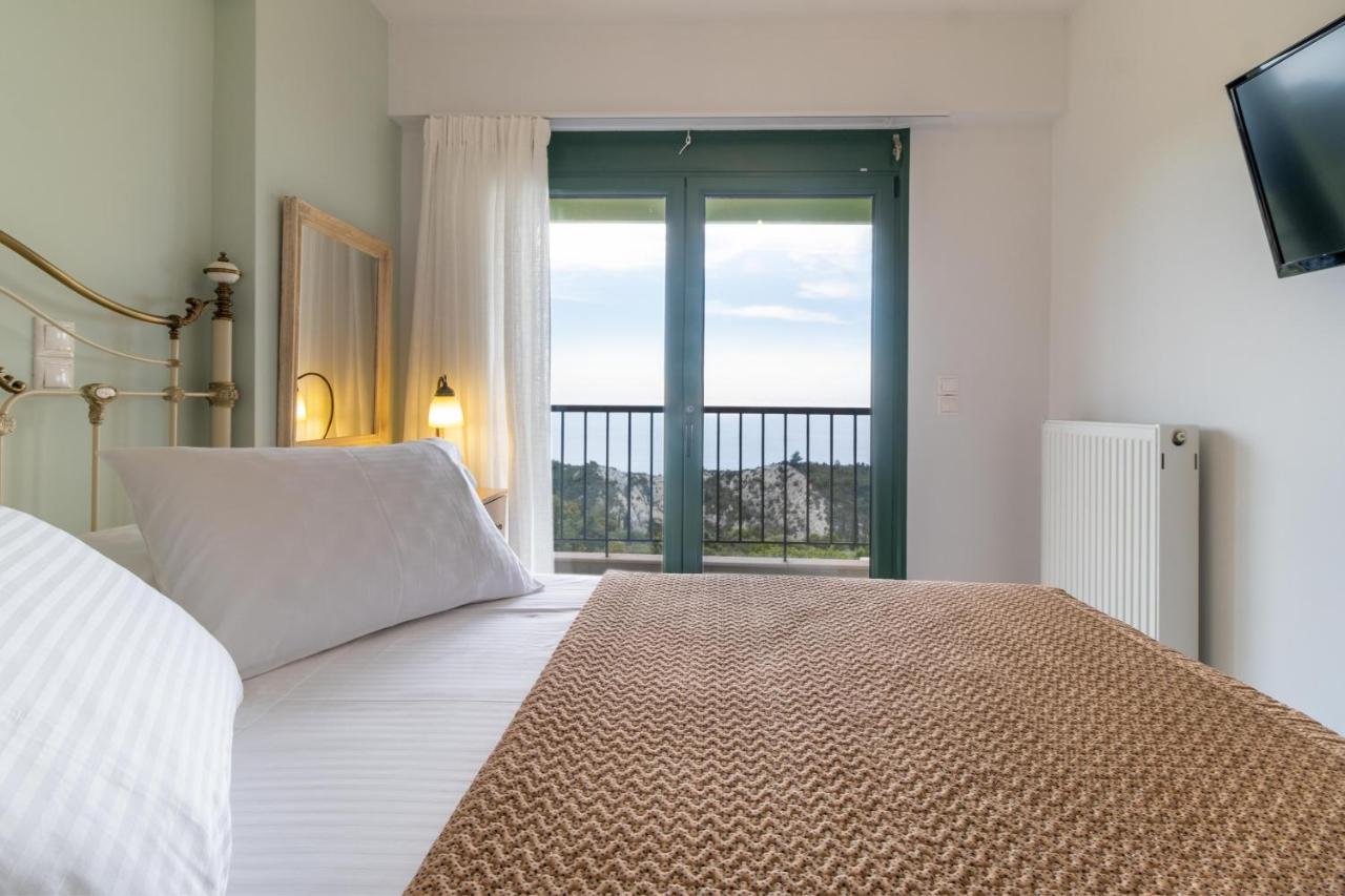 Sapphire Blue Villa Kalamítsi Esterno foto